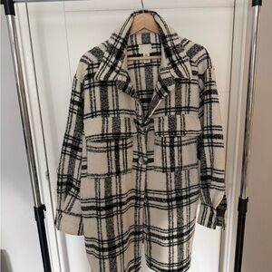 H&M Women’s Black and White Jacket